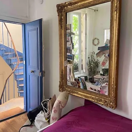 Cosy Montparnasse Boudoir Near Luxembourg Gardens *