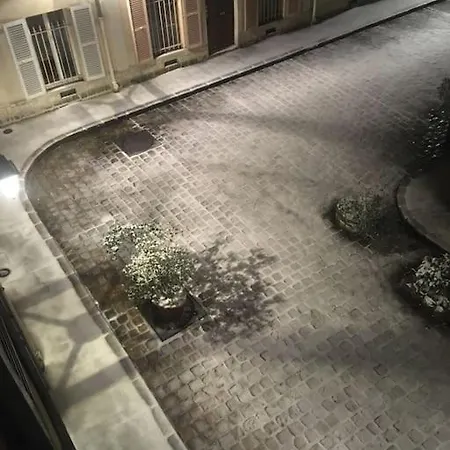 Cosy Montparnasse Boudoir Near Luxembourg Gardens