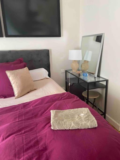 Cosy Montparnasse Boudoir Near Luxembourg Gardens